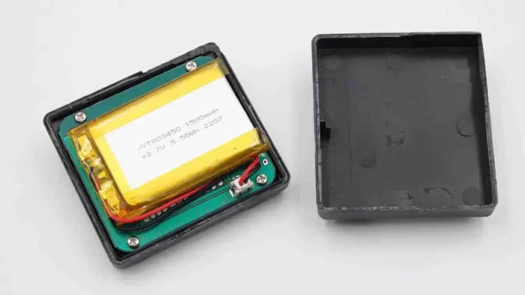 Smart Helmet Battery Challenges in Next-Gen Wearables 2 standard battery for smart helmet